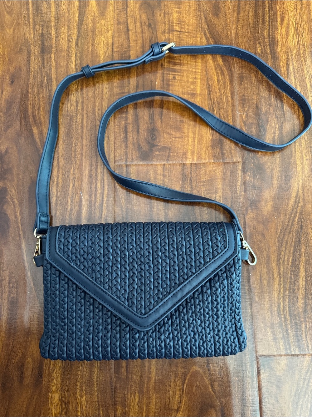 Urban Expressions Black Woven Crossbody Bag